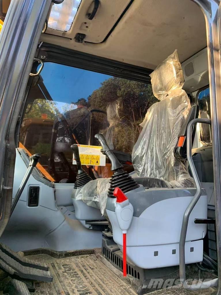 Komatsu PC 130 Vikšriniai ekskavatoriai