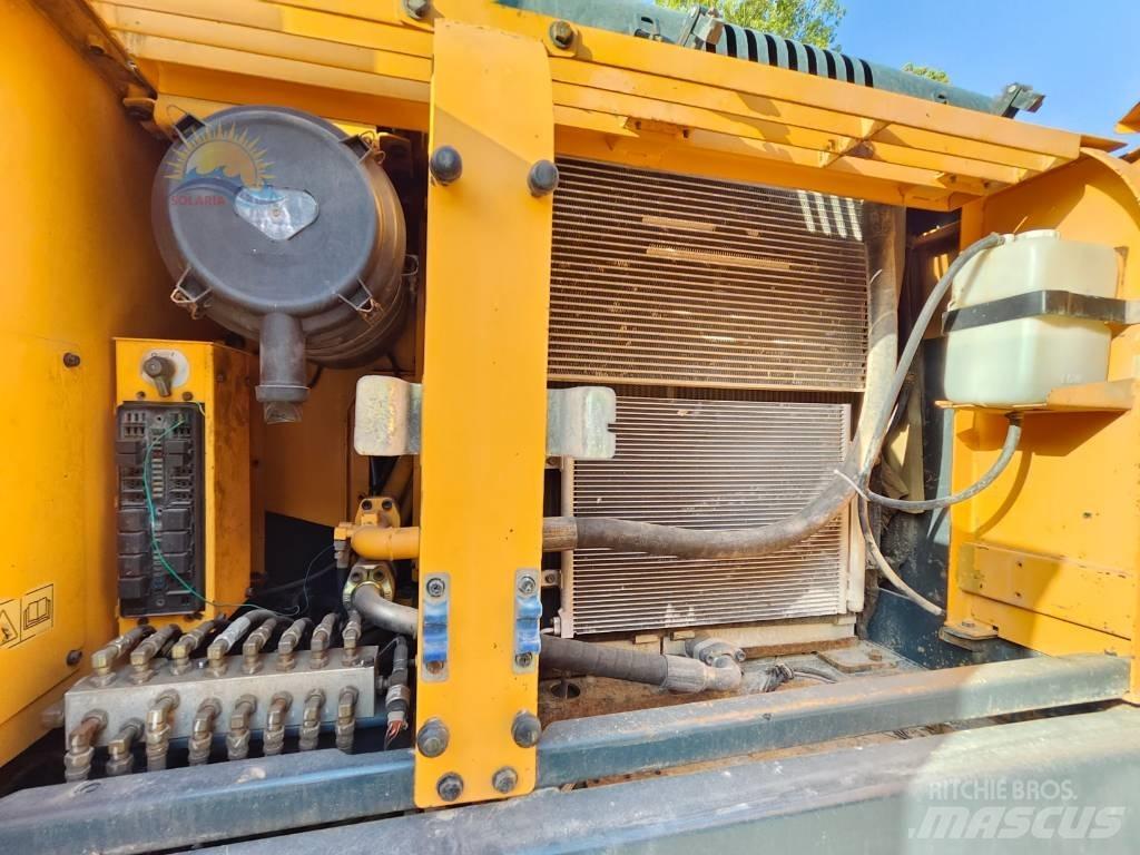 Hyundai R220LC-9S Vikšriniai ekskavatoriai