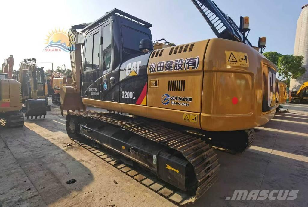 CAT 320 D L Vikšriniai ekskavatoriai