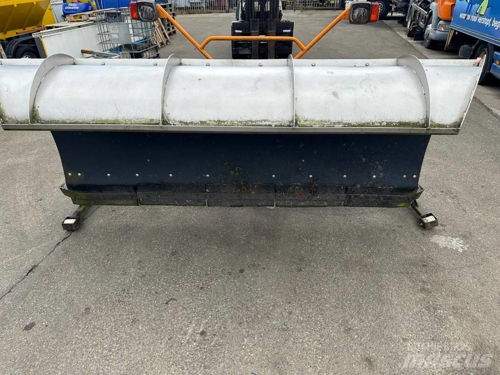Jongerius JMK2750 Sniego peiliai ir valytuvai