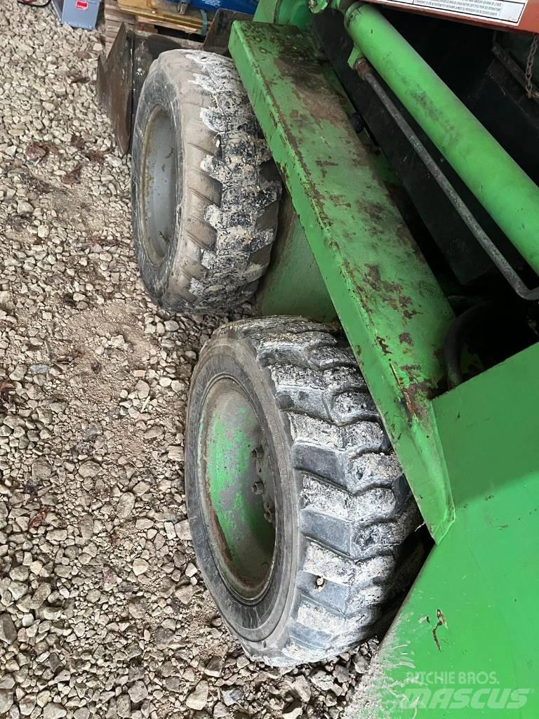 Gehl SL3825 Krautuvai su šoniniu pasukimu