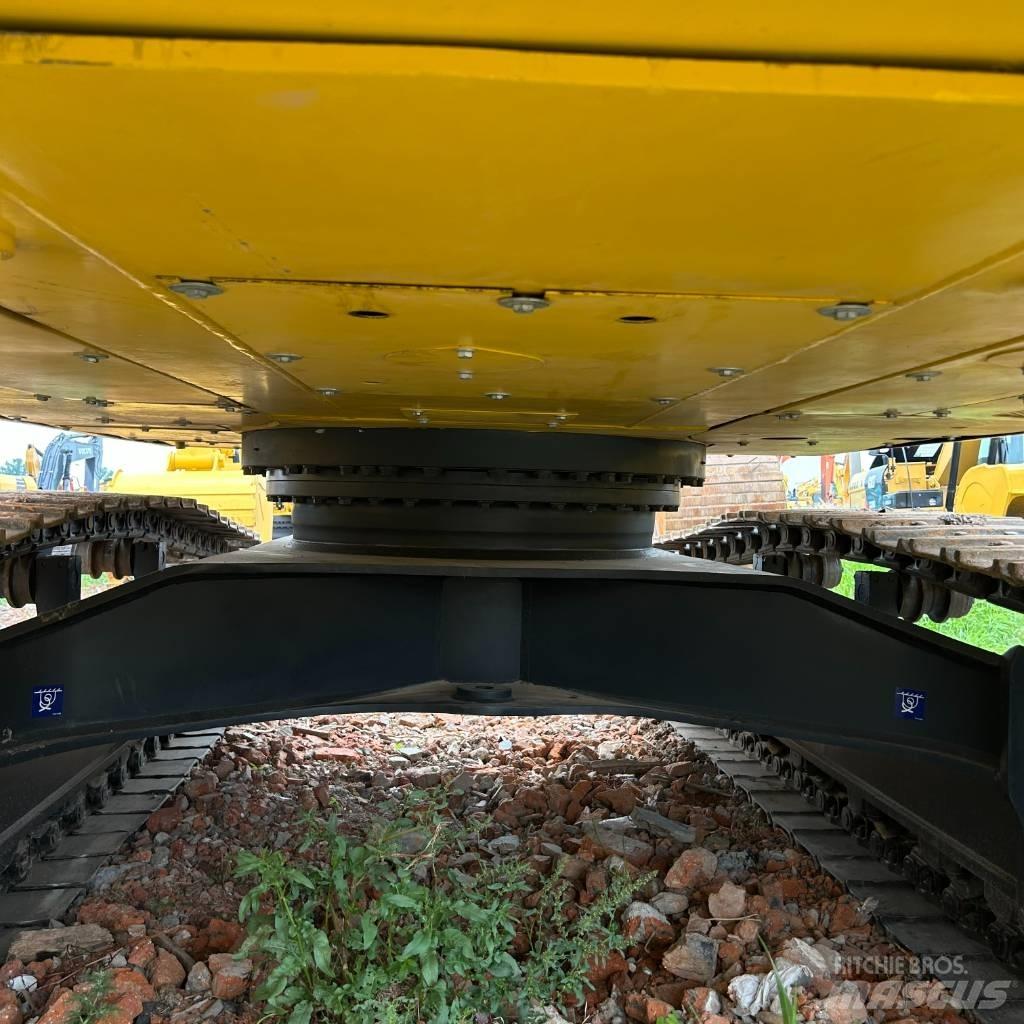 Komatsu 400-7 Vikšriniai ekskavatoriai