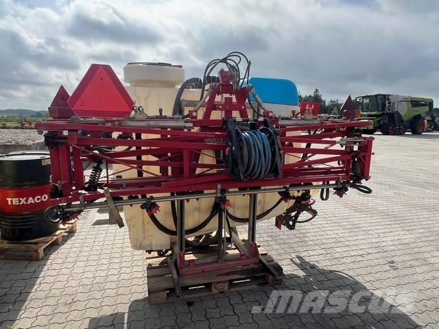 Scan-Agro 1000L Įmontuoti purkštuvai