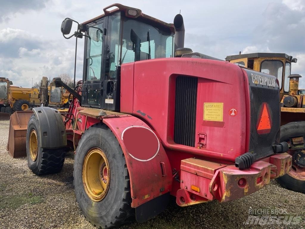 CAT 924G Naudoti ratiniai krautuvai