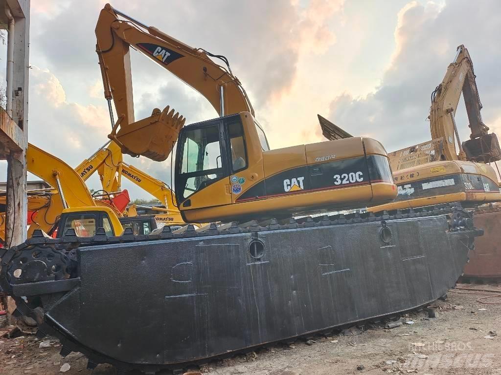 CAT 320 C Amfibiniai ekskavatoriai