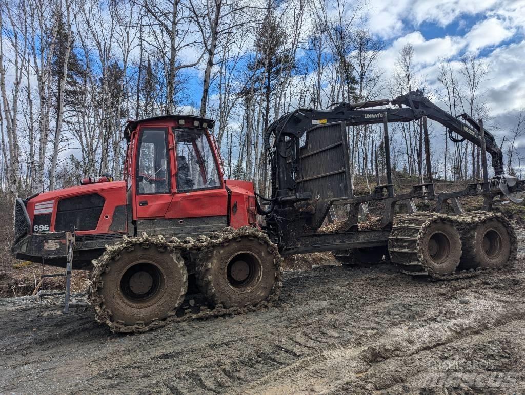 Komatsu 895 Naudoti miškovežiai (Forvarderiai)