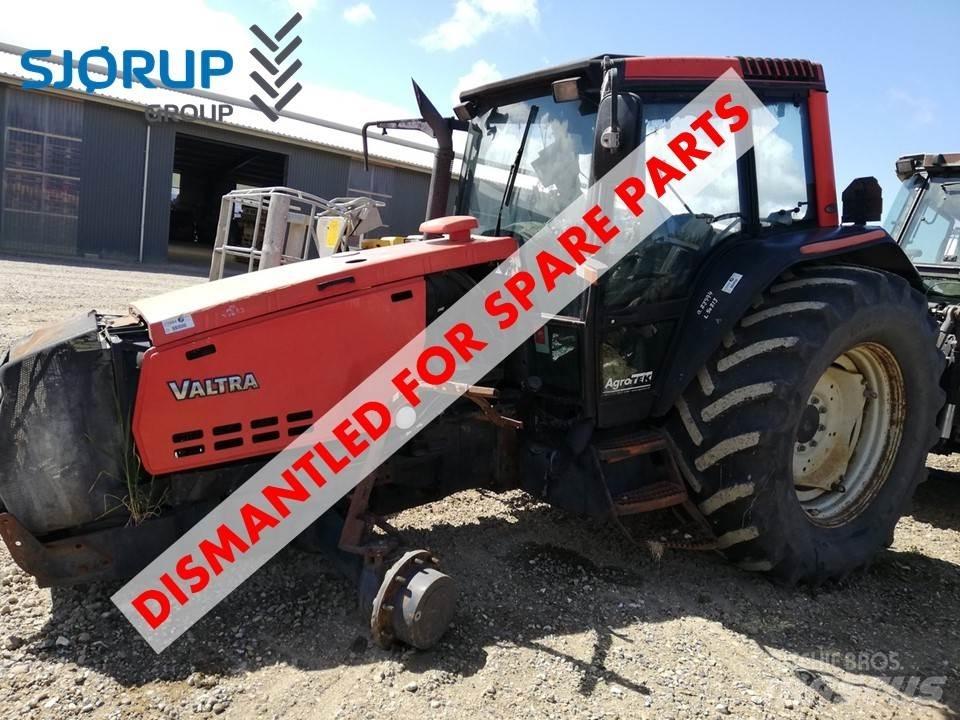 Valtra 8350 Traktoriai