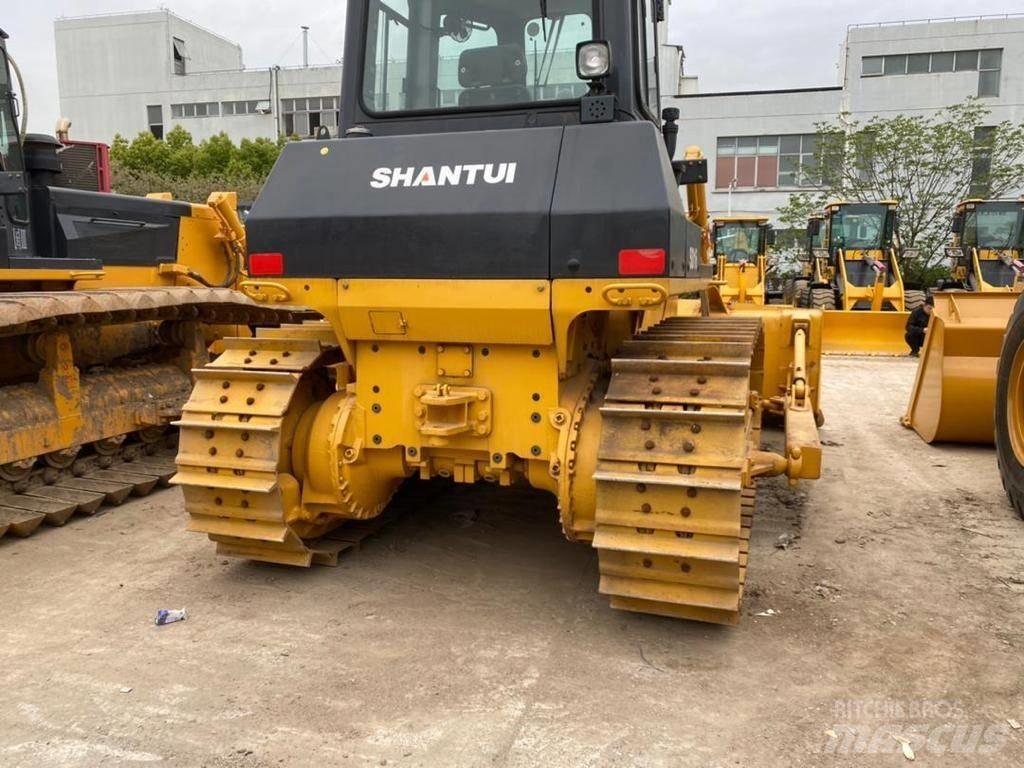 Shantui SD 16 Vikšriniai buldozeriai