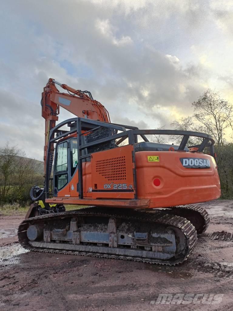 Doosan DX225 Miško technika (Harvesteriai)