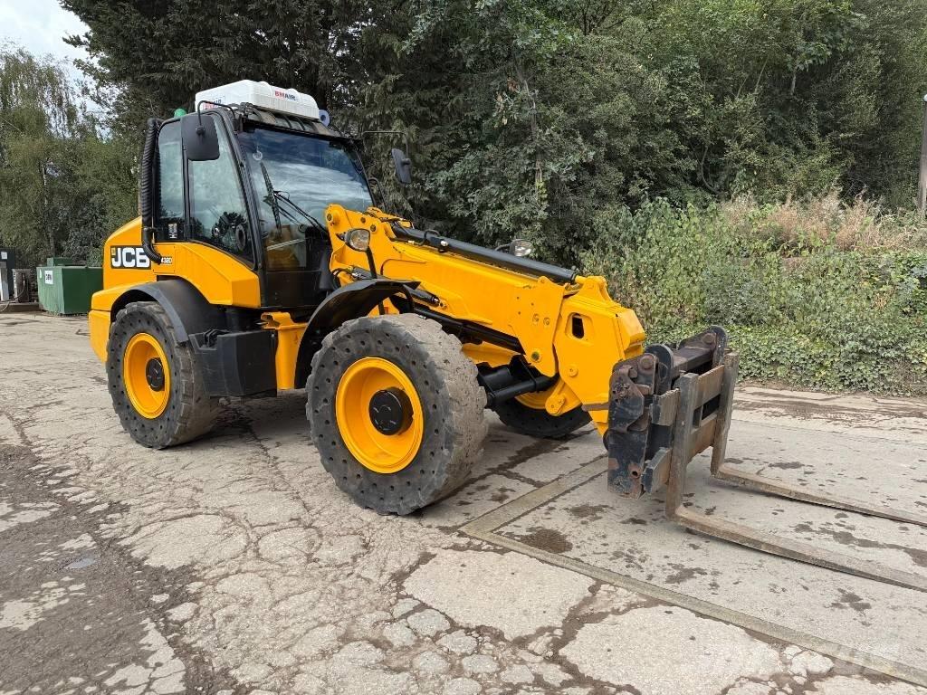 JCB TM 320 S Naudoti ratiniai krautuvai
