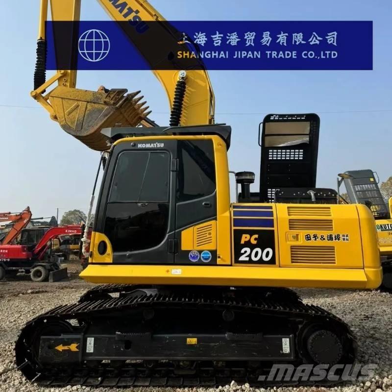 Komatsu PC 200 Vikšriniai ekskavatoriai
