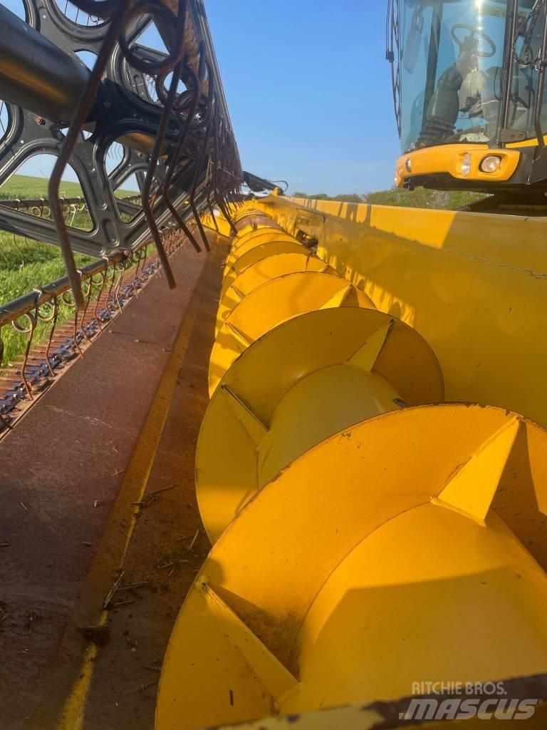 New Holland CX 8090 Derliaus nuėmimo kombainai