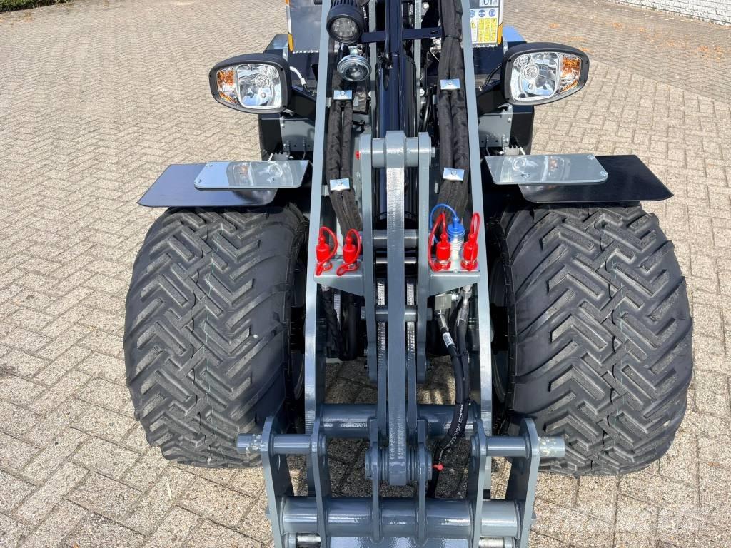 Giant G2500HD Xtra Mini krautuvai