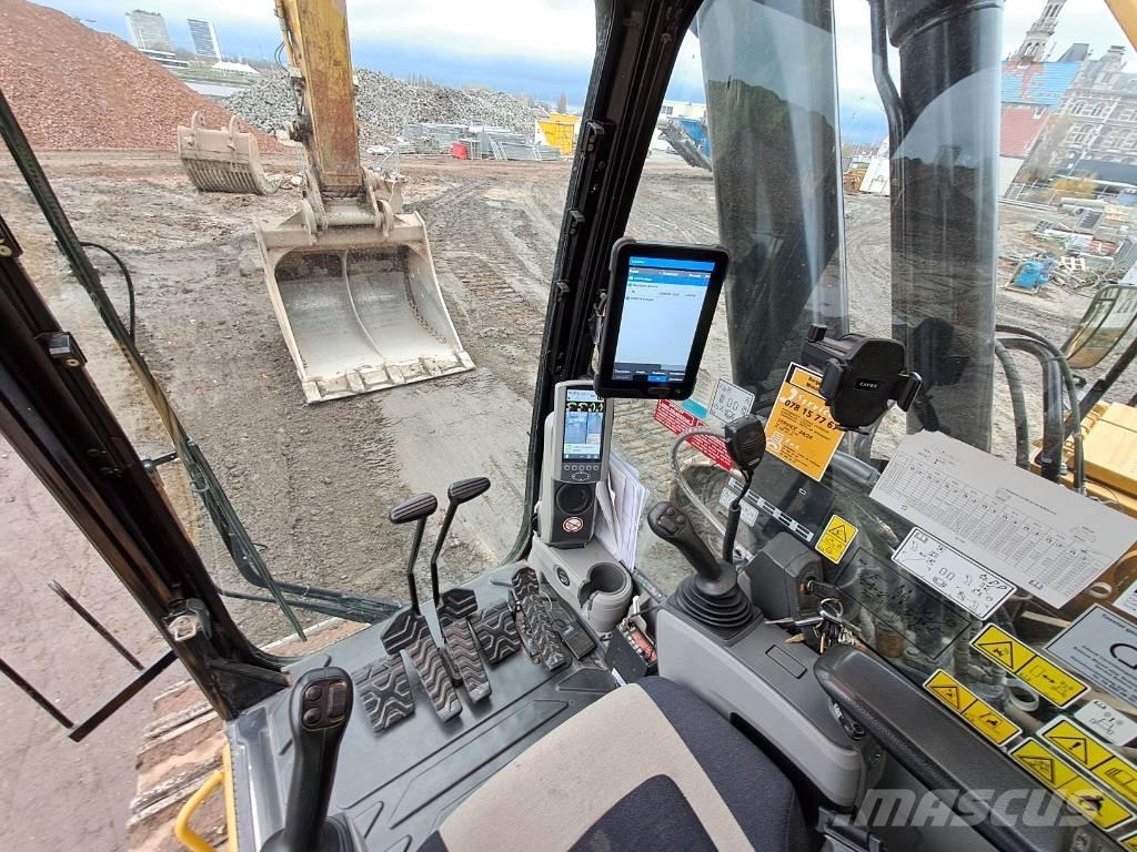 CAT 374FL Vikšriniai ekskavatoriai