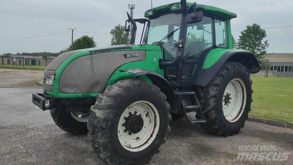 Valtra T170 Traktoriai