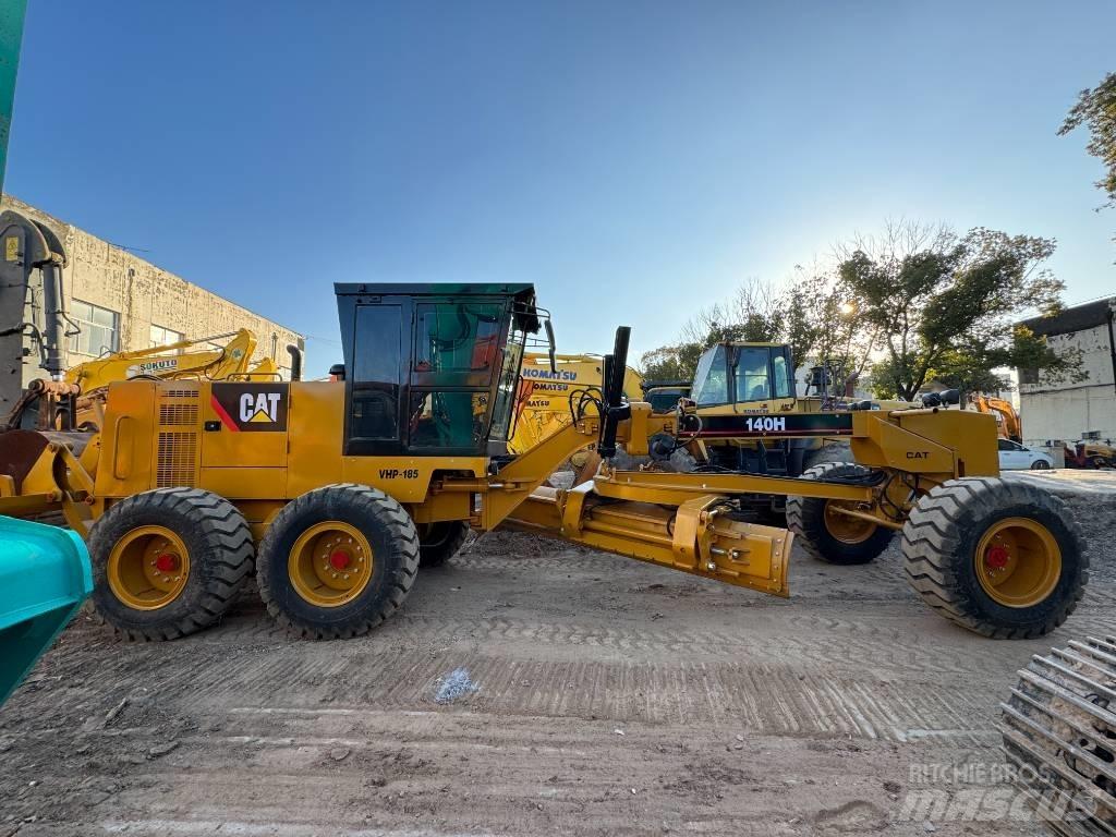 CAT 140 H Greideriai