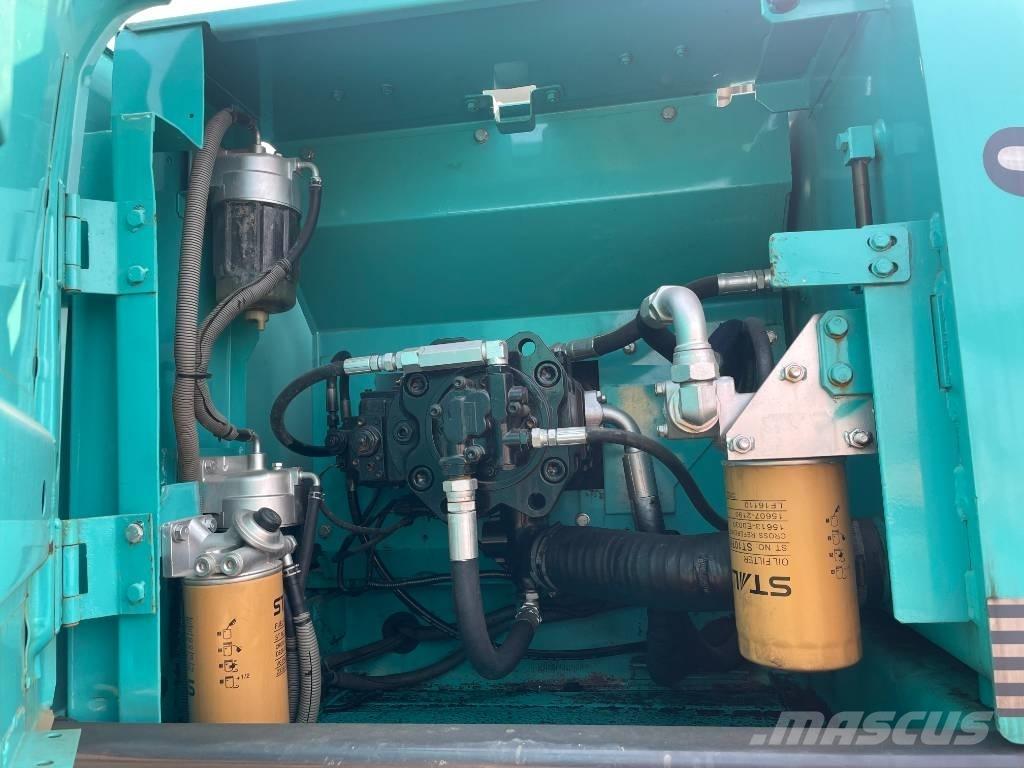 Kobelco SK 200 Vikšriniai ekskavatoriai