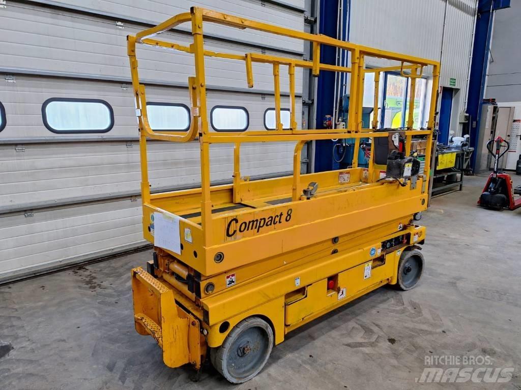 Haulotte Compact 8 Žirkliniai keltuvai