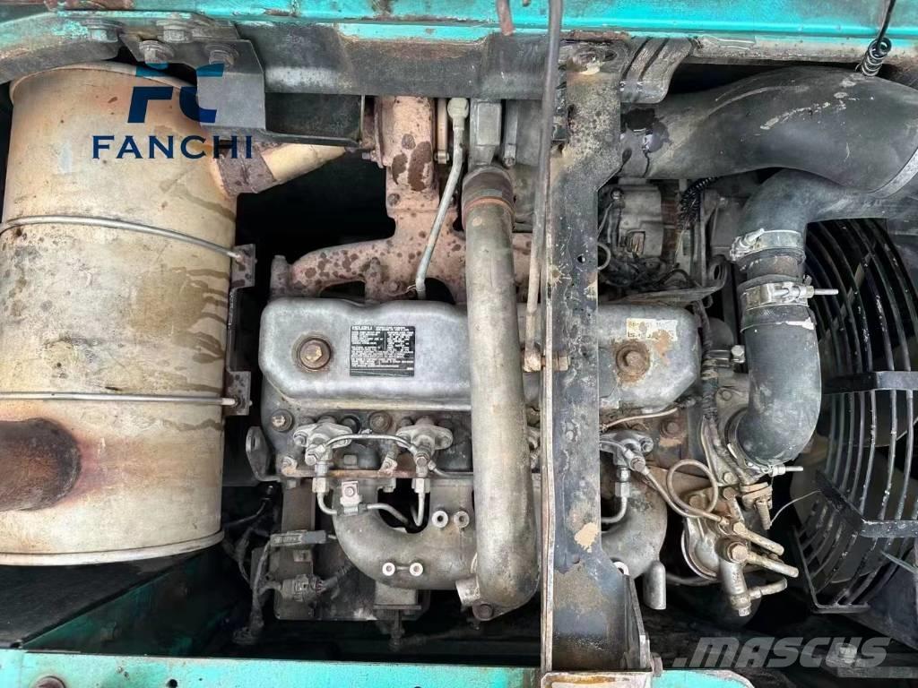 Kobelco SK 135 SR Vikšriniai ekskavatoriai