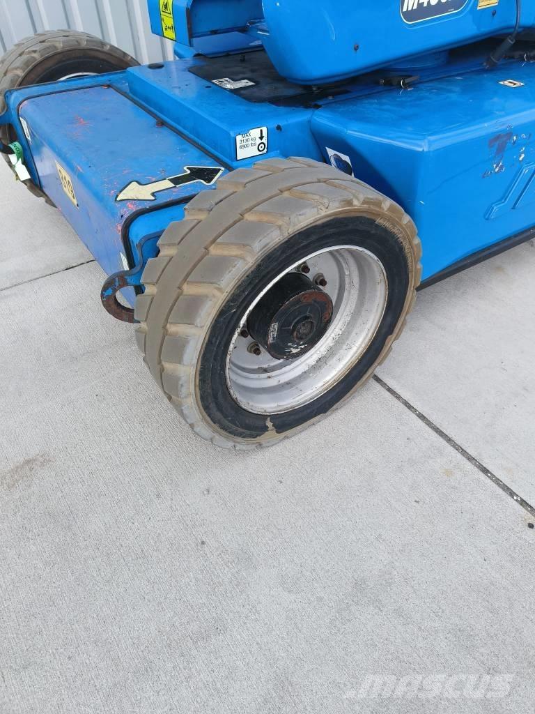 JLG M 450 AJ Alkūniniai keltuvai