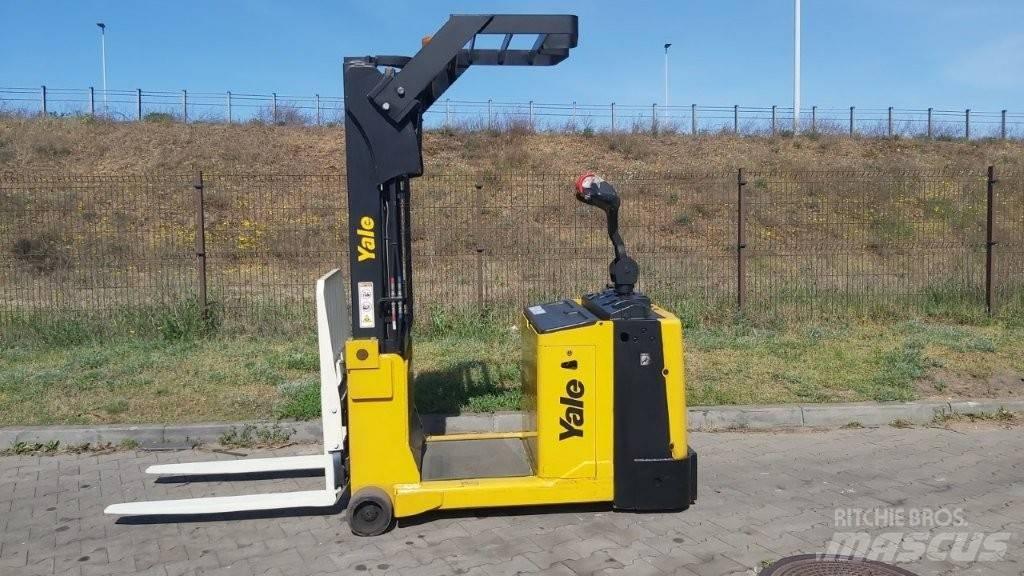 Yale MC10 Šakiniai krautuvai su prailgintu keltuvu