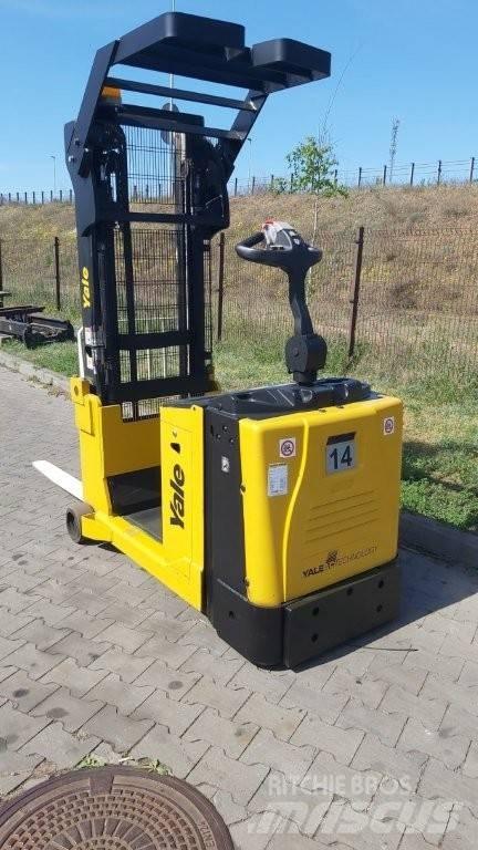 Yale MC10 Šakiniai krautuvai su prailgintu keltuvu