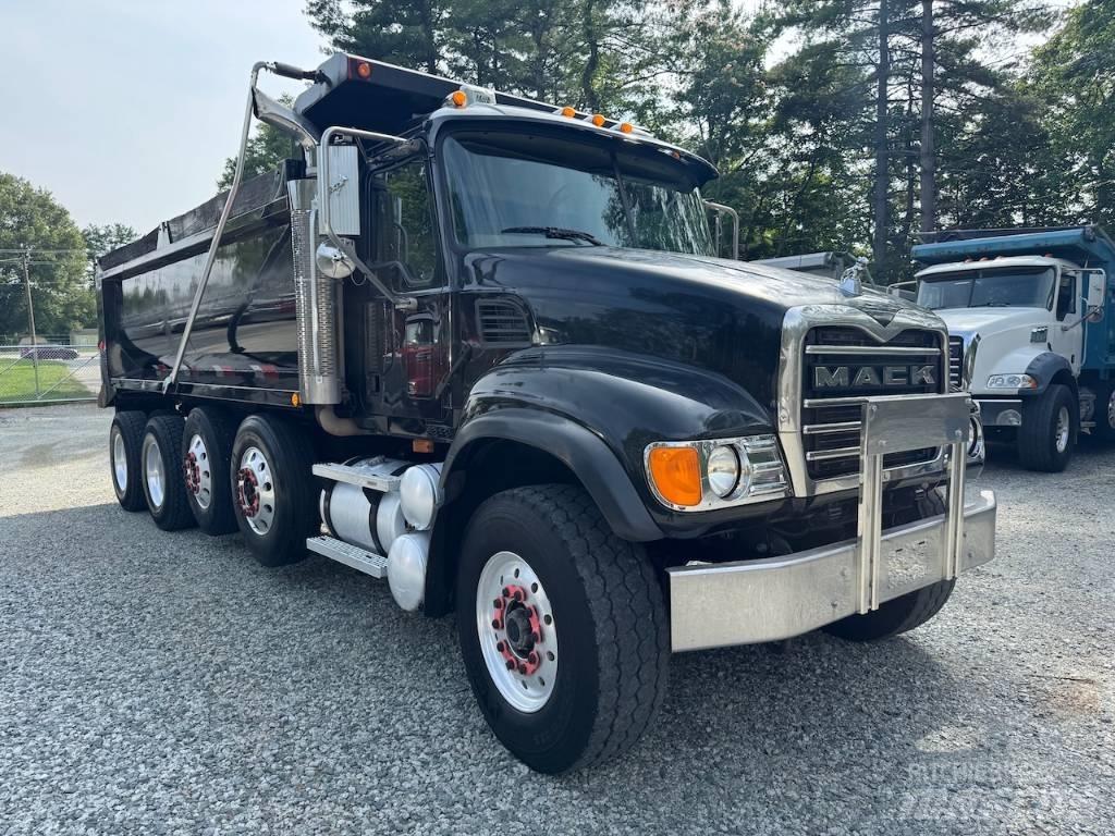 Mack Granite CV 713 Savivarčių priekabų vilkikai
