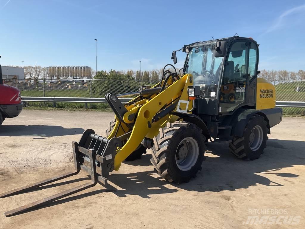 Wacker Neuson WL 70 Naudoti ratiniai krautuvai
