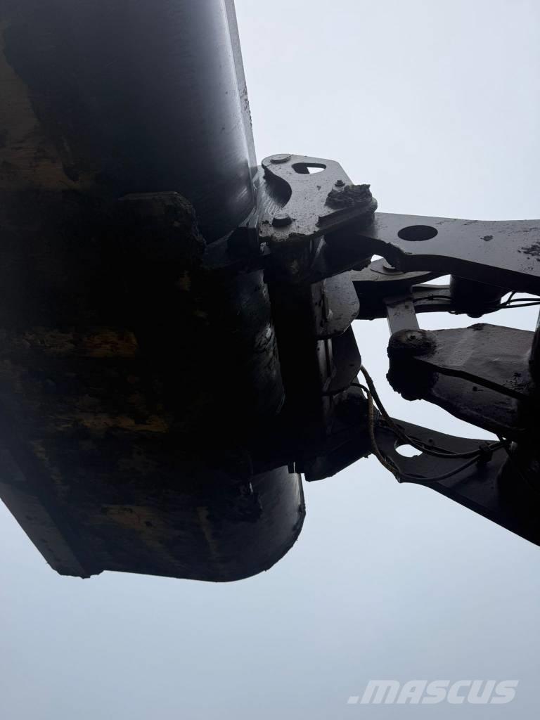 Volvo L180F Naudoti ratiniai krautuvai