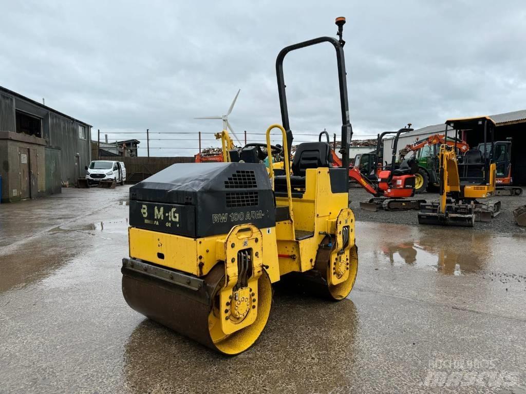 Bomag BW 100 AD M-2 Porinių būgnų volai