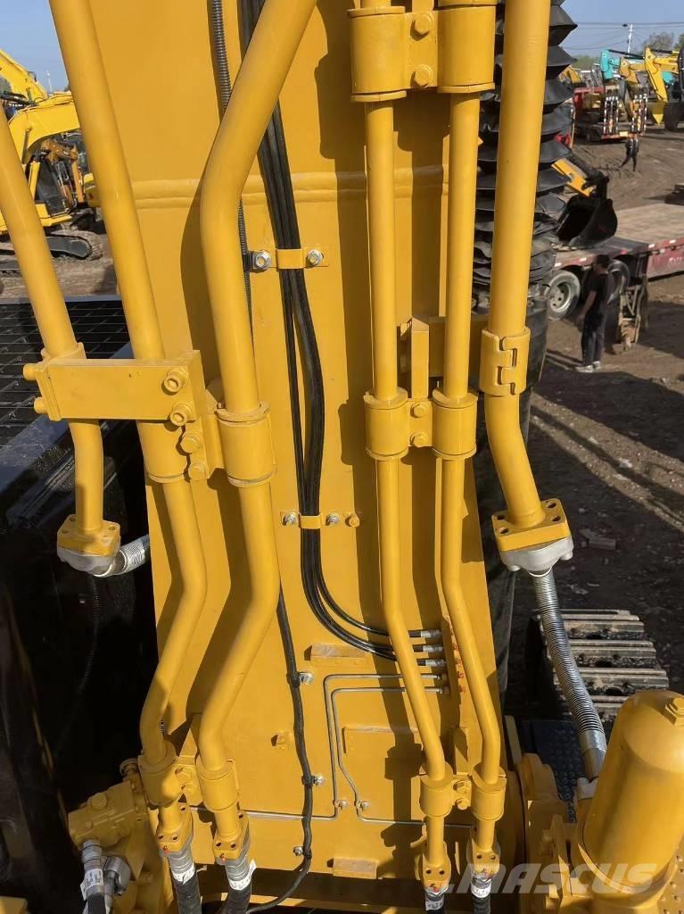 CAT 349 Vikšriniai ekskavatoriai