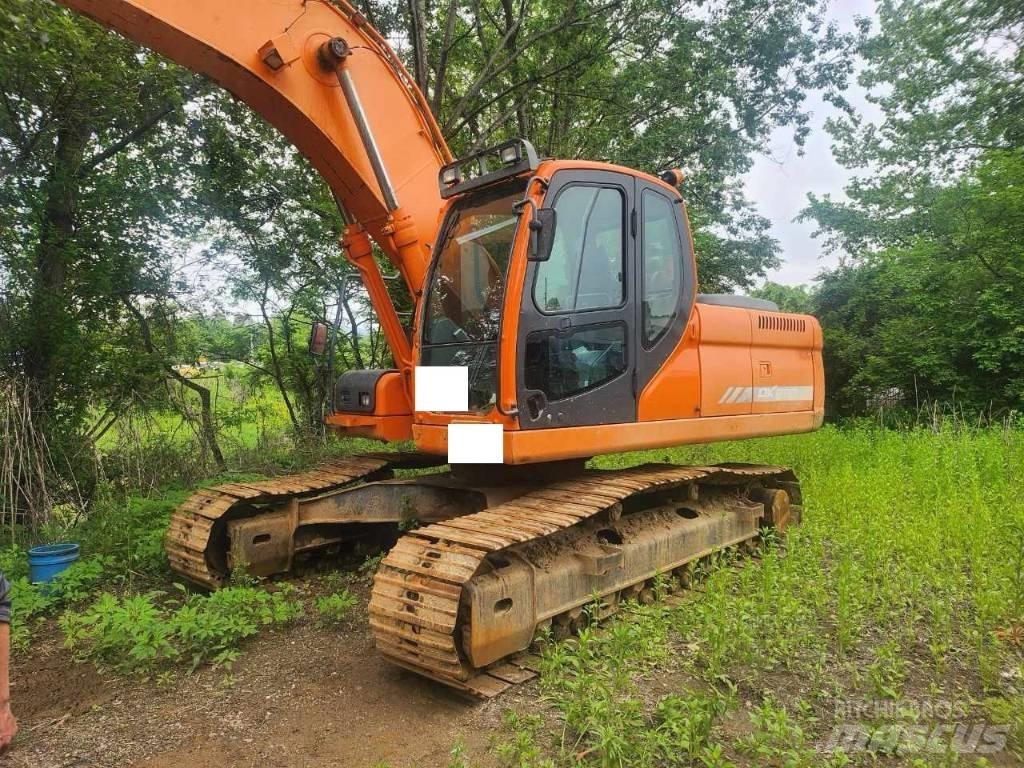 Doosan DX 220 LCA Vikšriniai ekskavatoriai
