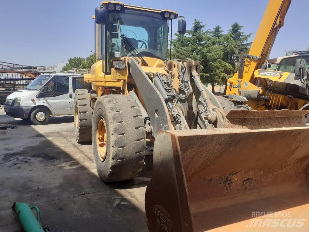 Volvo L 70 H Naudoti ratiniai krautuvai