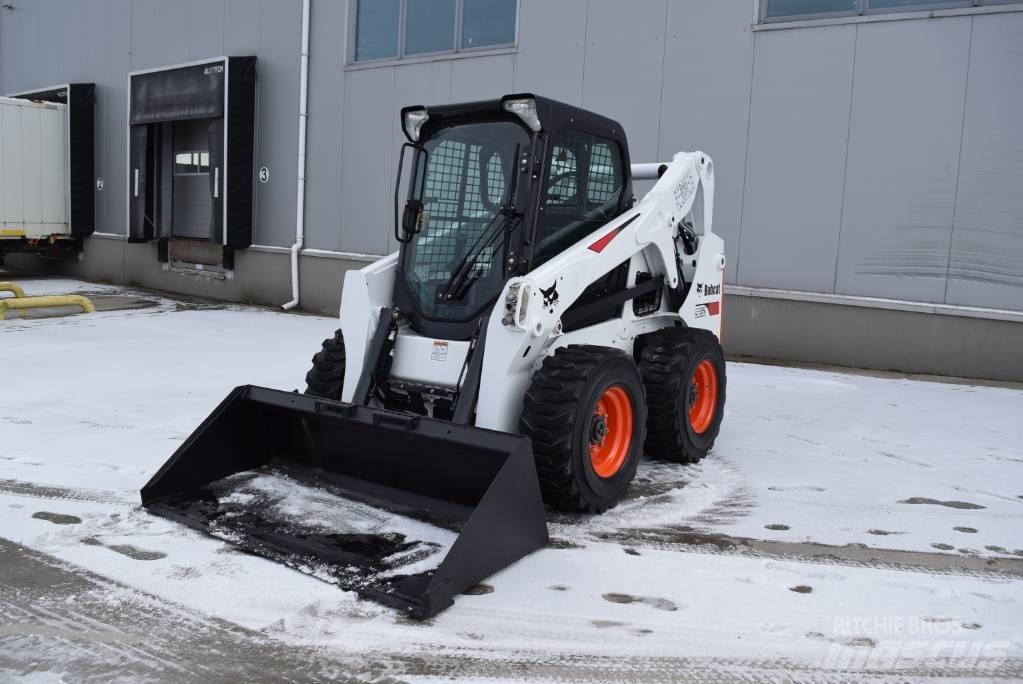 Bobcat S 650 Krautuvai su šoniniu pasukimu