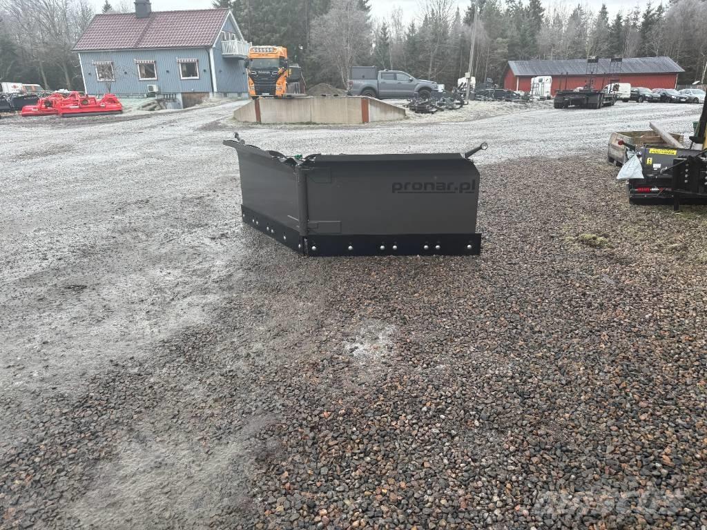 Pronar PUV 3300 Sniego peiliai ir valytuvai