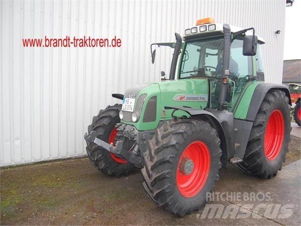 Fendt 716 Vario Traktoriai