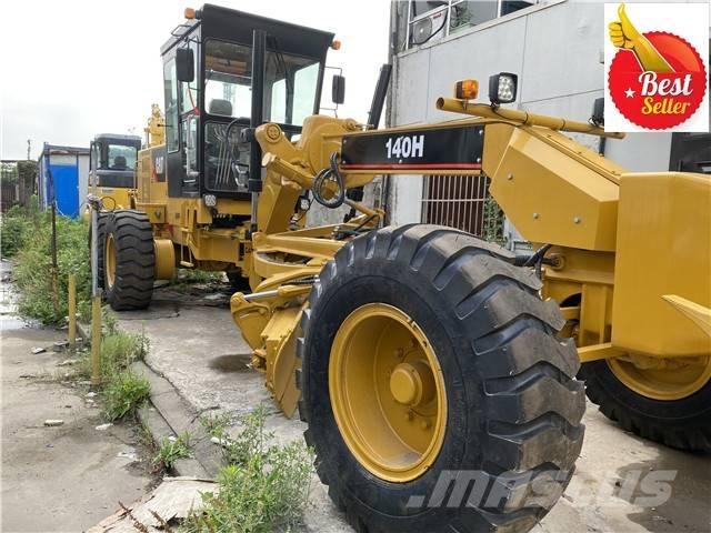 CAT 140 H Greideriai