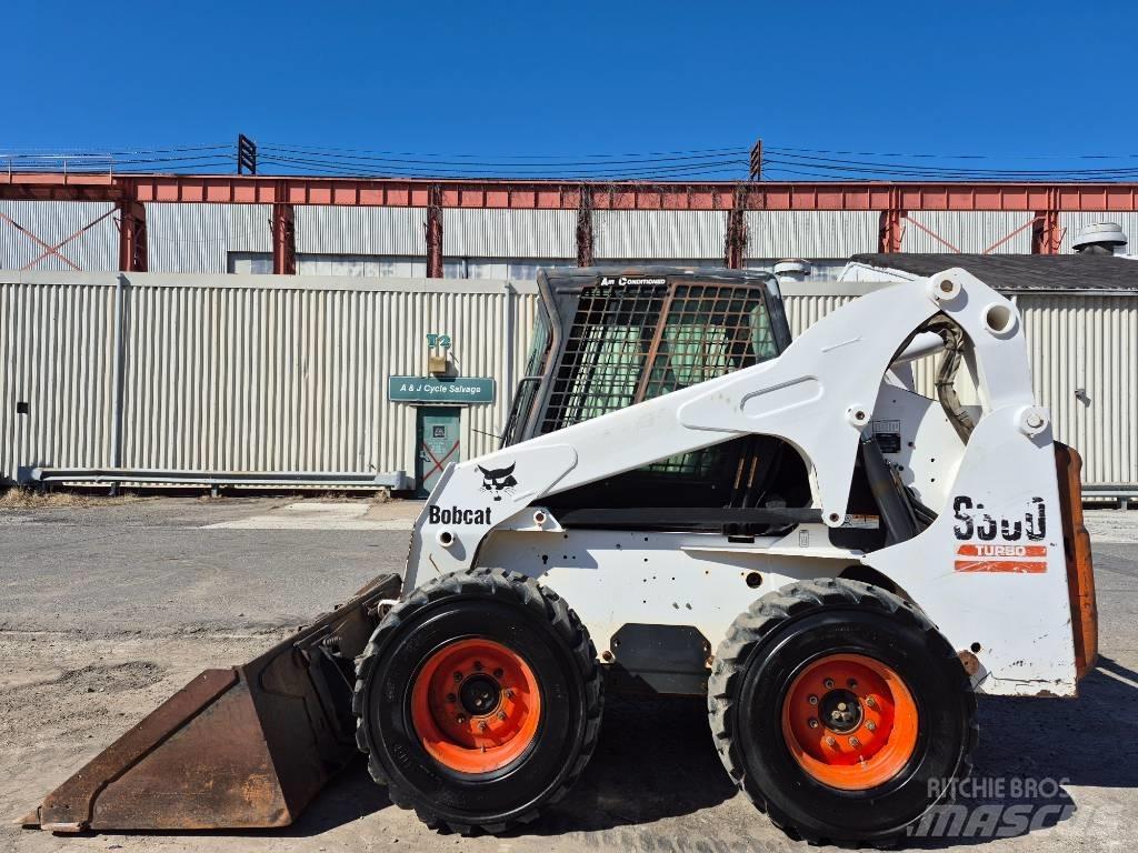 Bobcat S 300 Krautuvai su šoniniu pasukimu