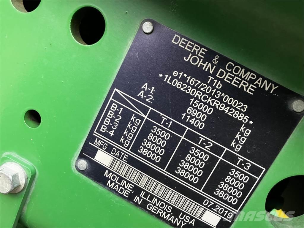 John Deere 6230R Traktoriai