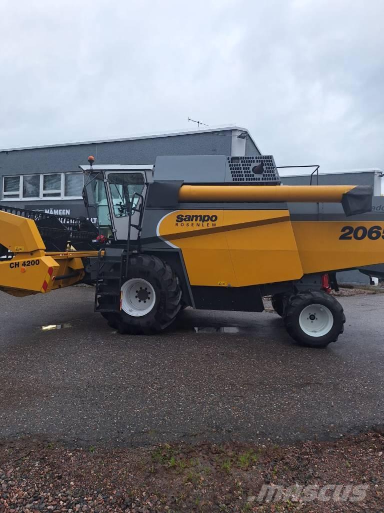 Sampo-Rosenlew 2065 Derliaus nuėmimo kombainai