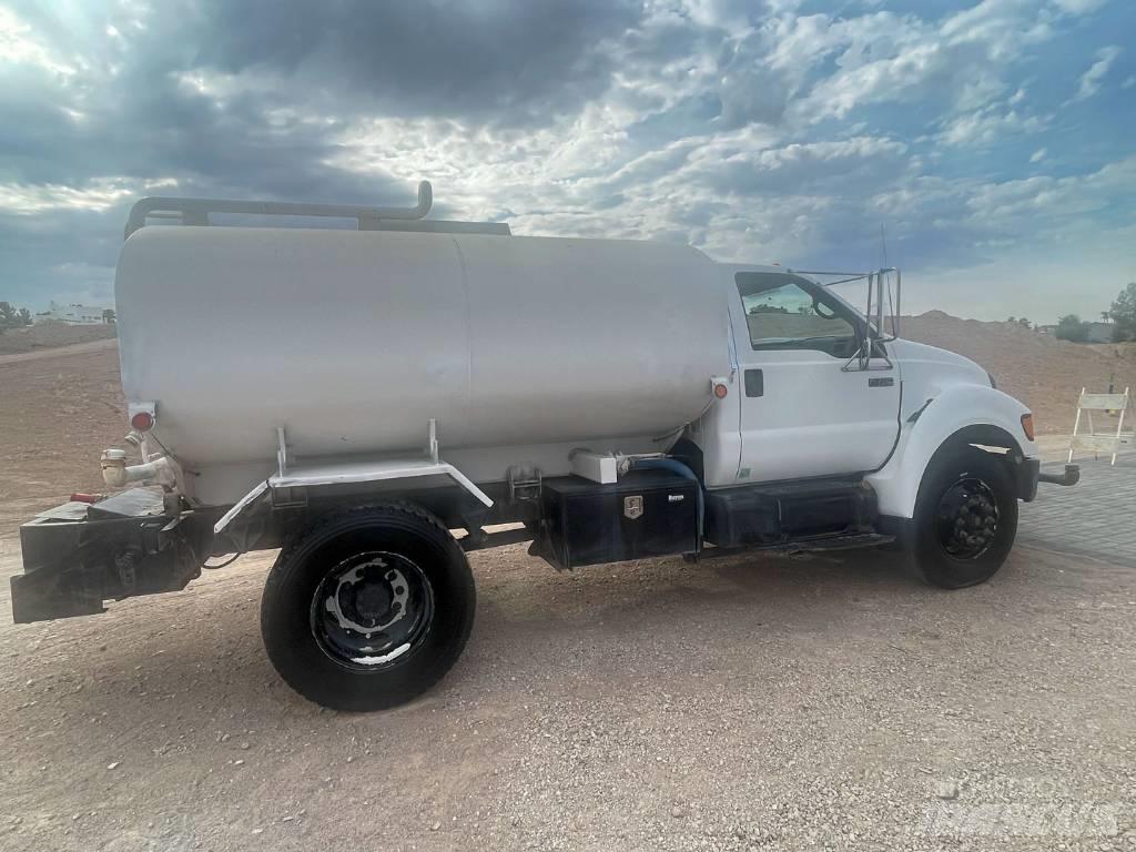 Ford F 750 XLT Vandens sunkvežimiai