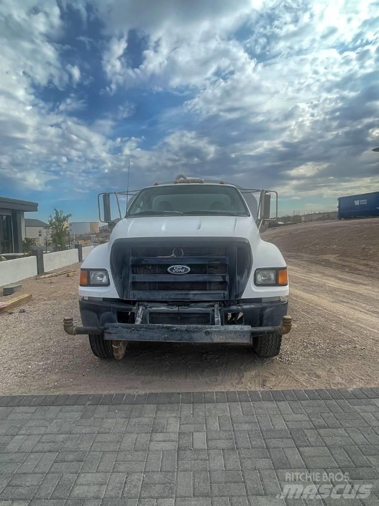 Ford F 750 XLT Vandens sunkvežimiai