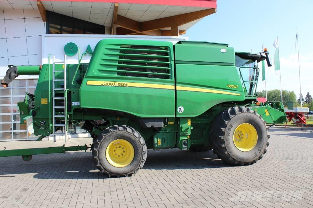 John Deere T 670 i Derliaus nuėmimo kombainai