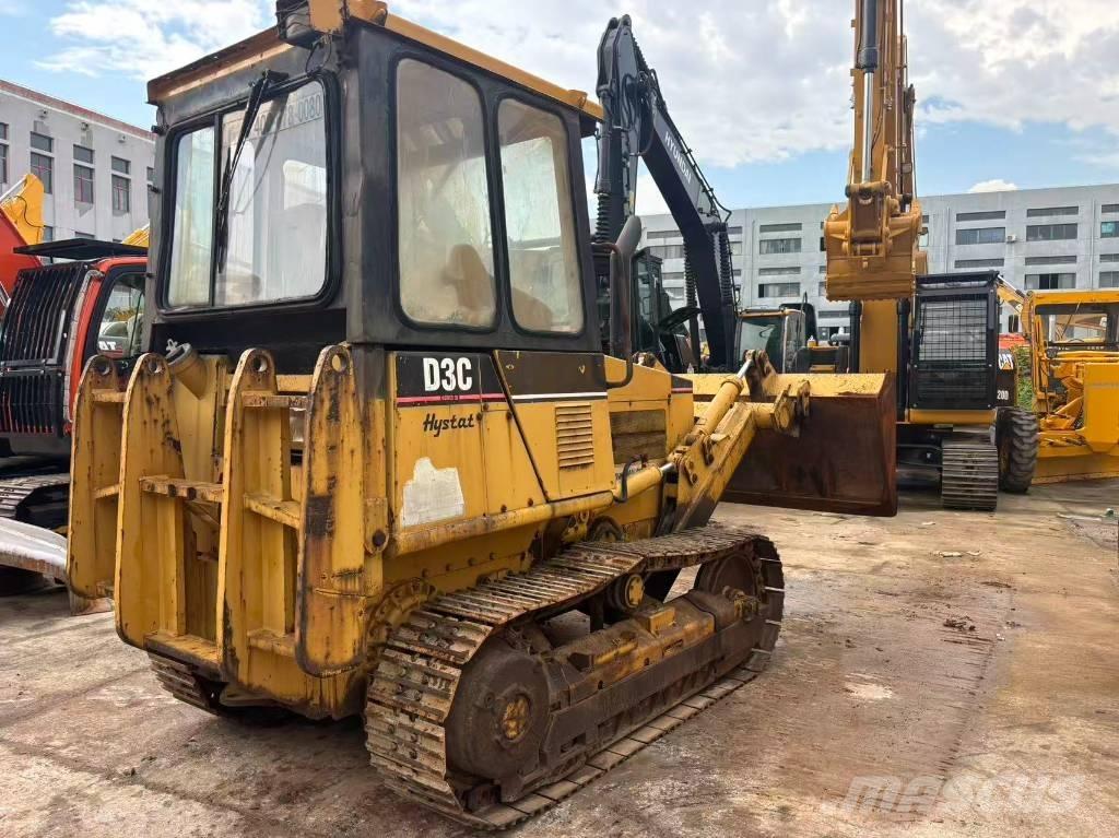 CAT D3C Vikšriniai buldozeriai