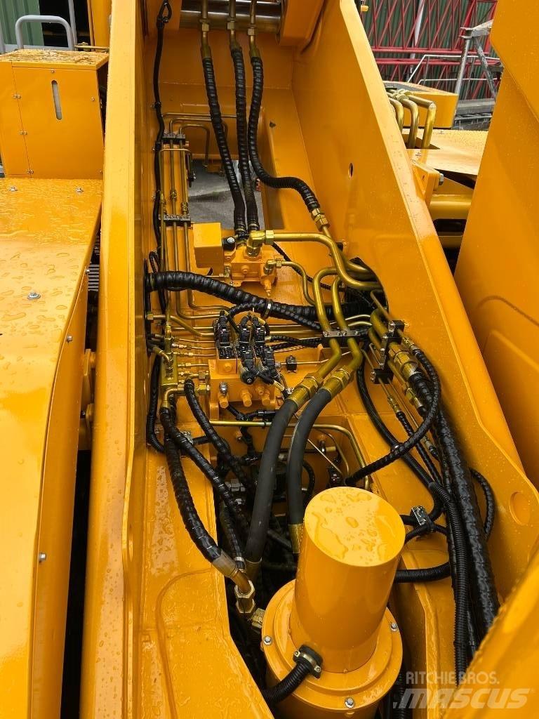 XCMG XCR70_E Neapdoroto reljefo kranai