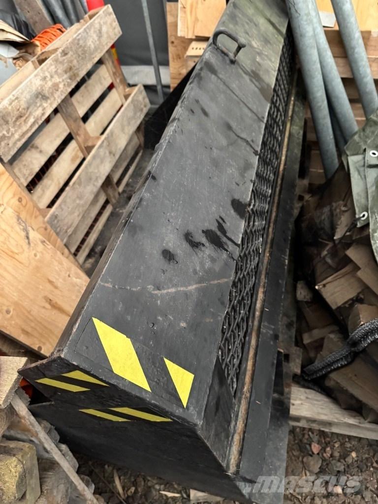 JCB 185 Robot Krautuvai su šoniniu pasukimu