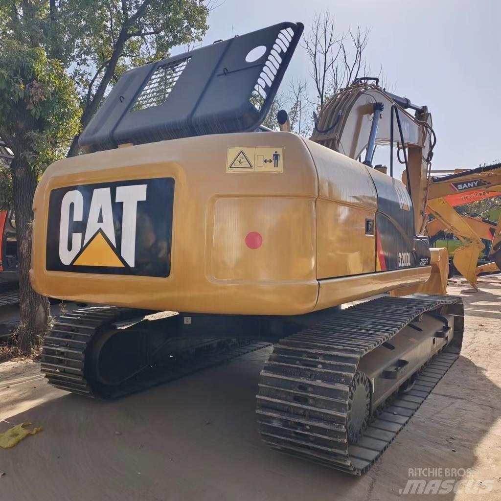 CAT 320 D Vikšriniai ekskavatoriai