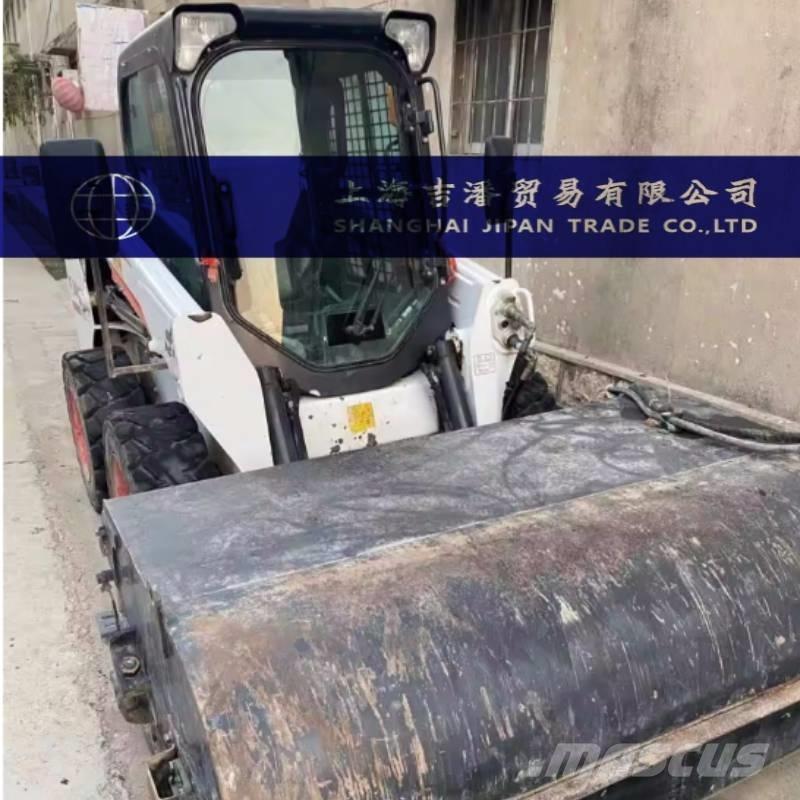 Bobcat S 550 Krautuvai su šoniniu pasukimu