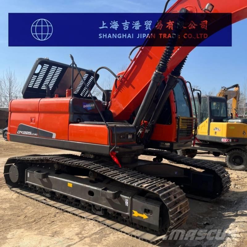 Doosan DX 225 Vikšriniai ekskavatoriai