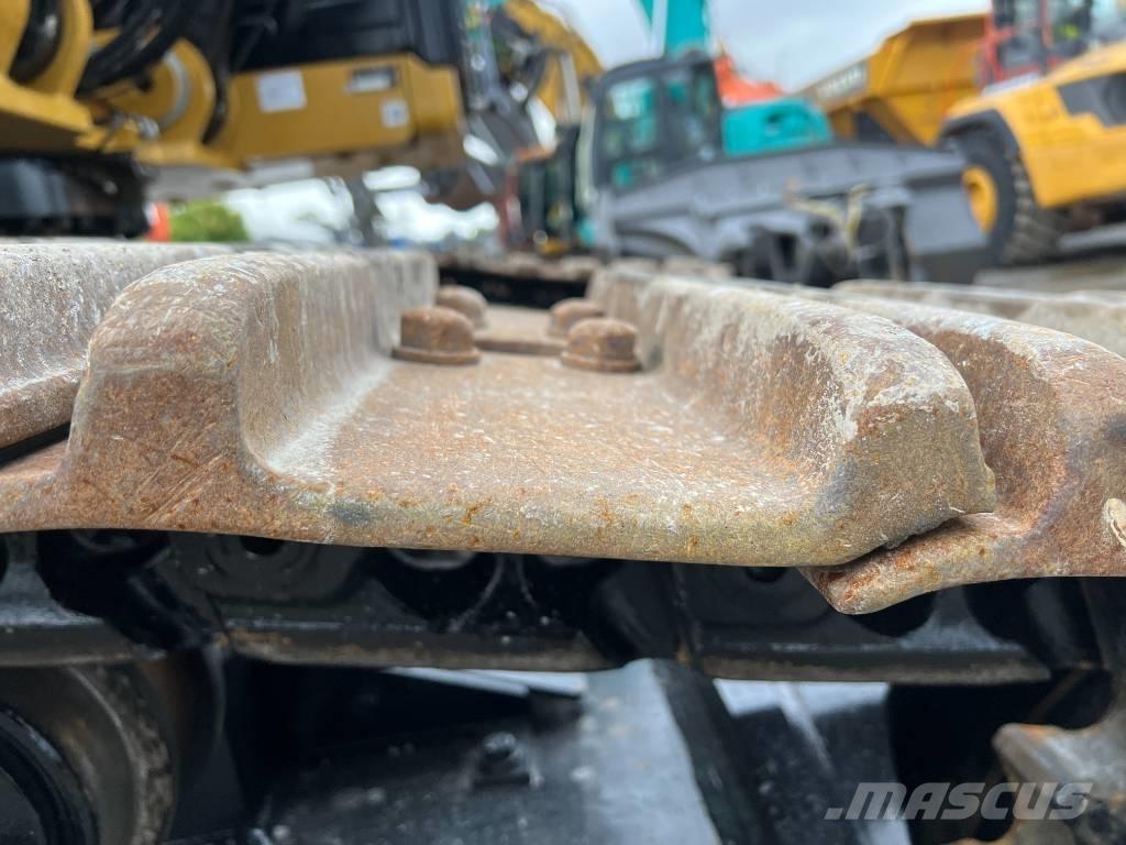 CAT 352 Vikšriniai ekskavatoriai